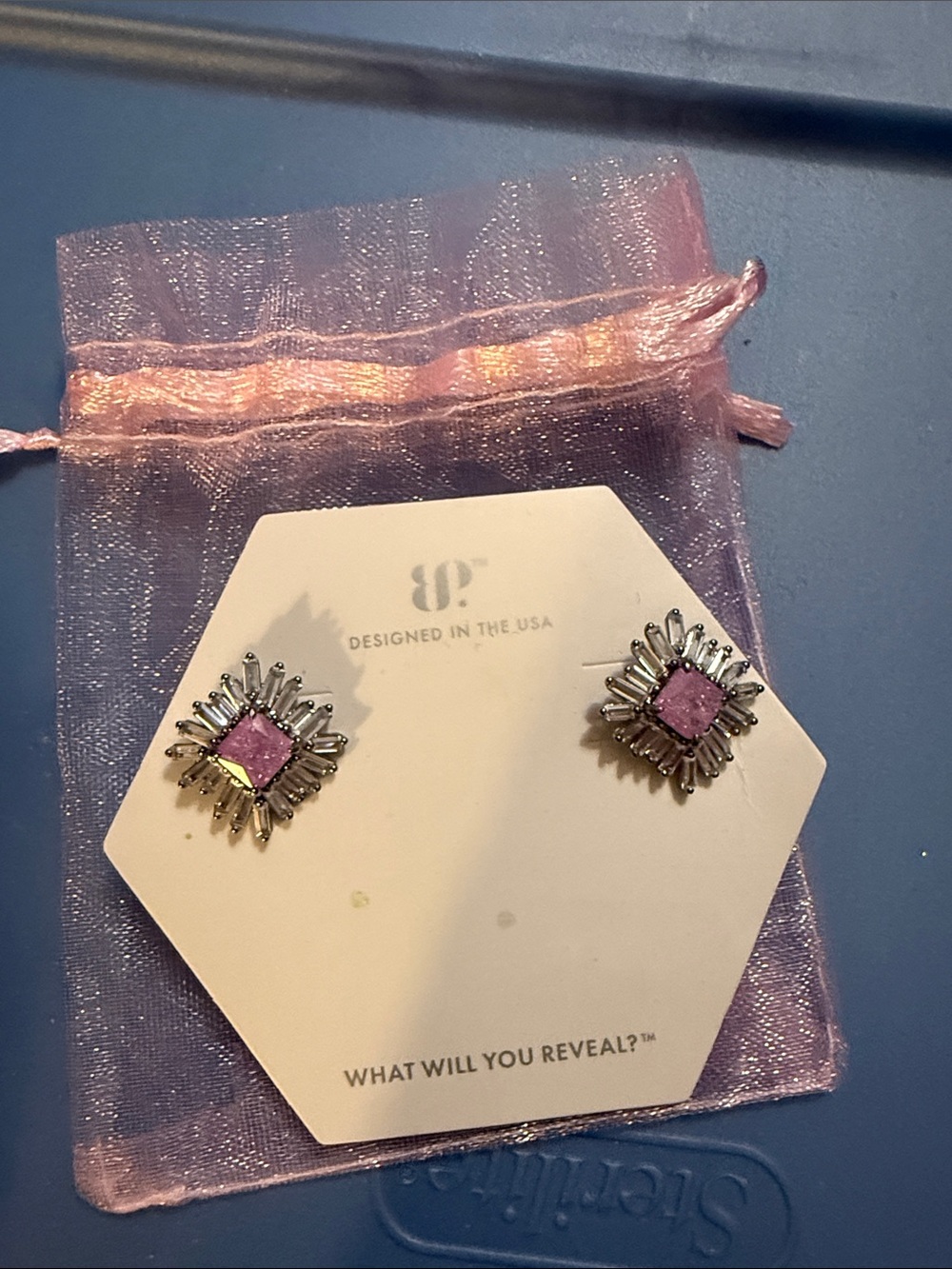 Iris Ice Crystal Burst Stud Earrings -Hematite plating